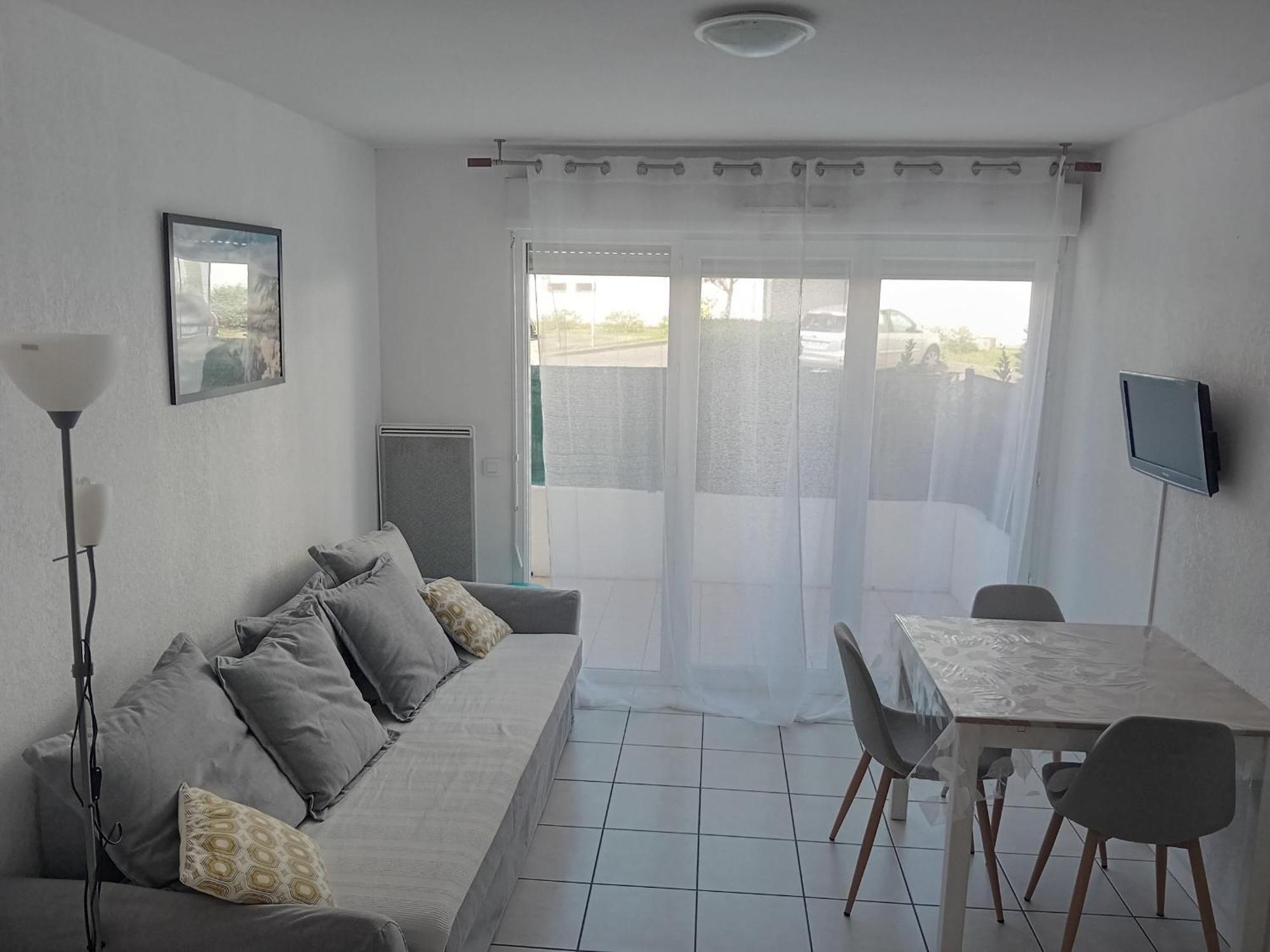 Calme T2 Avec Terrasse A Hendaye, Proche Plage - Fr-1-239-780 Zewnętrze zdjęcie